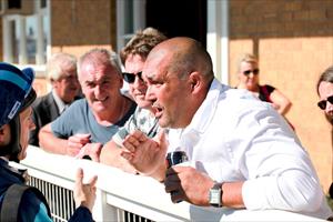 Moonlover's owners talking with the jockey after winning at Moe